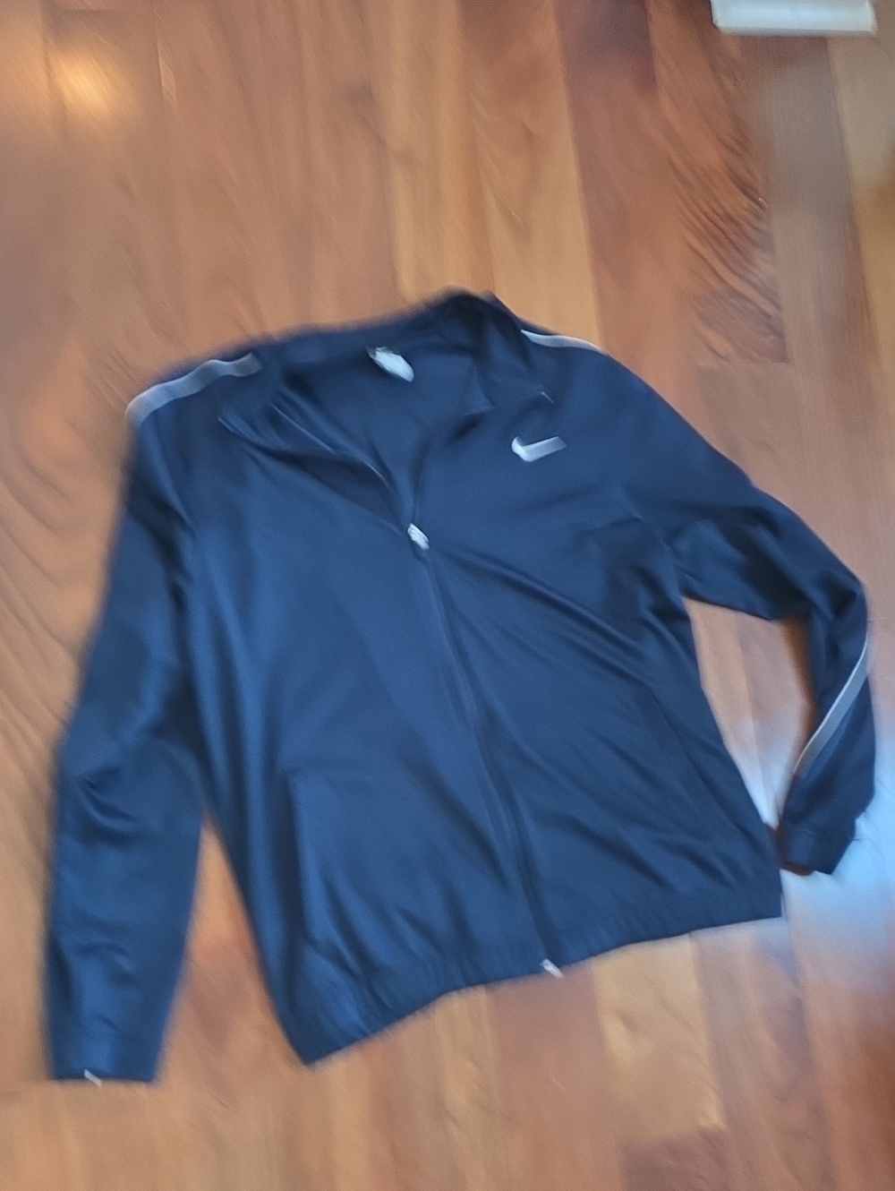 Nike Men’s Black Full-Zip Track Jacket with Contrast Piping